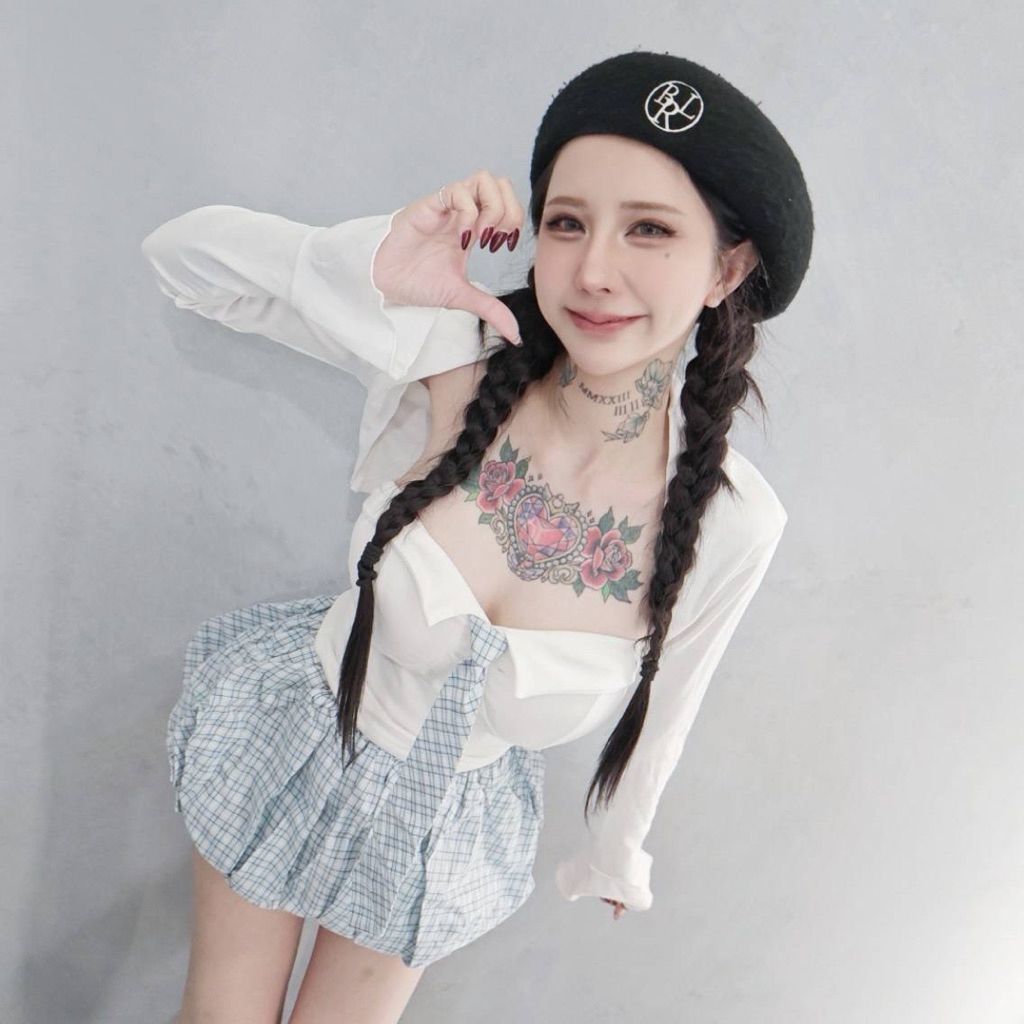 tw-11134207-820la-mn0r5y6r9jwh9e