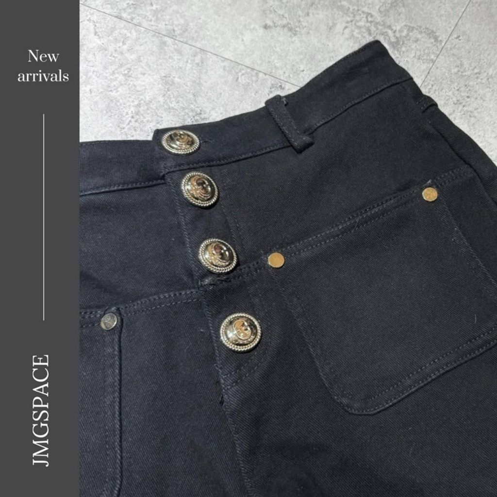 tw-11134207-7r98w-lovabp6zm8mv97