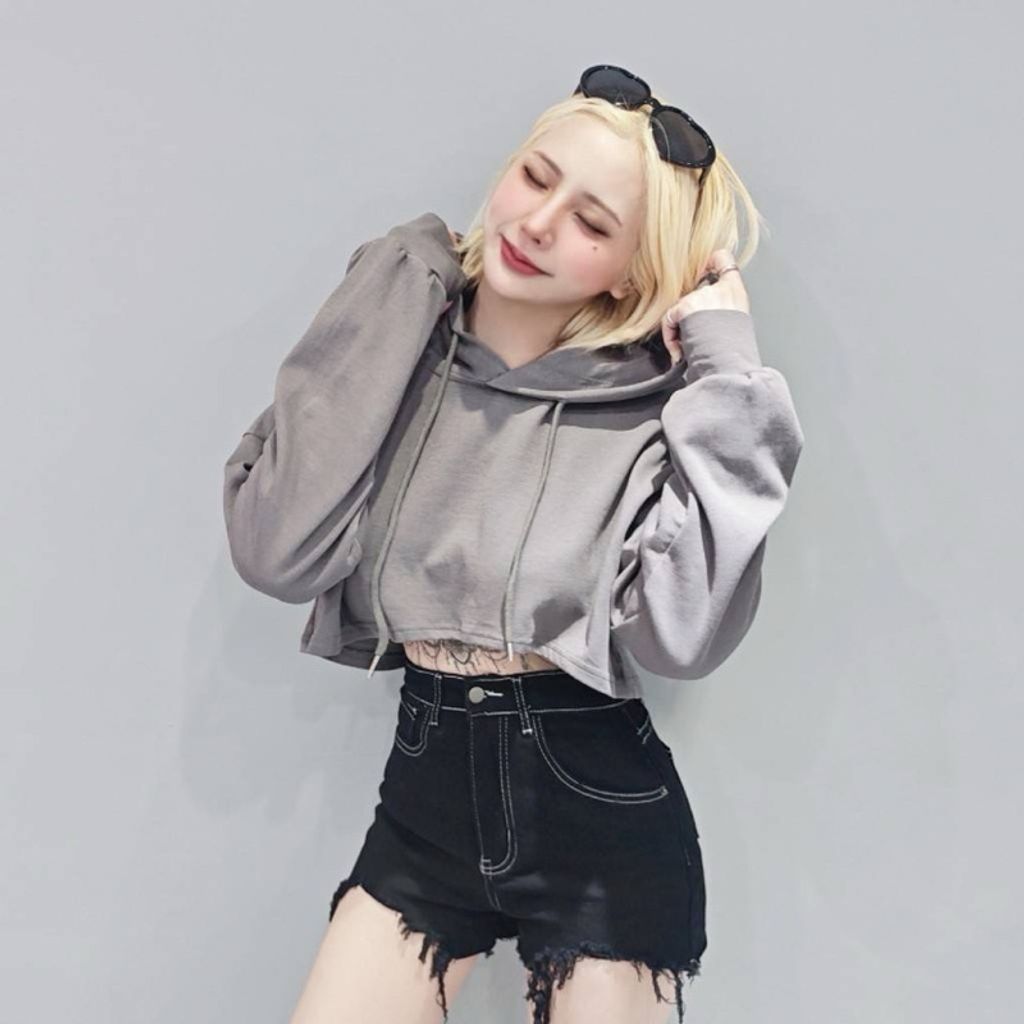 tw-11134207-7ras9-m14ukkv2exugc3