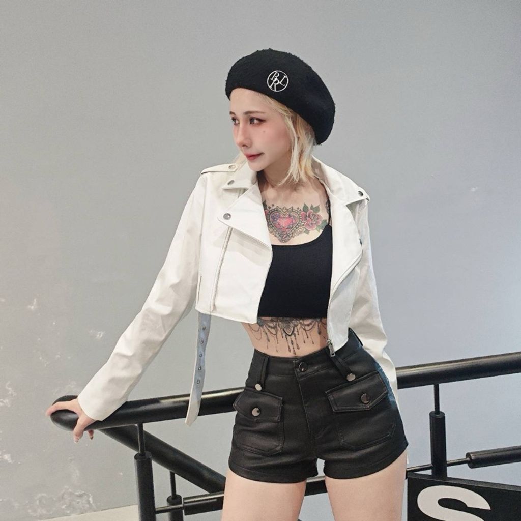 tw-11134207-7ras9-m2krxbs9bwcrfc