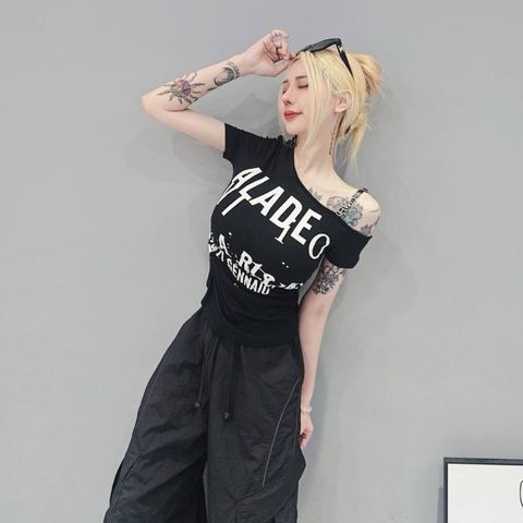 tw-11134207-7ra0g-mblbkkomsuo9dc