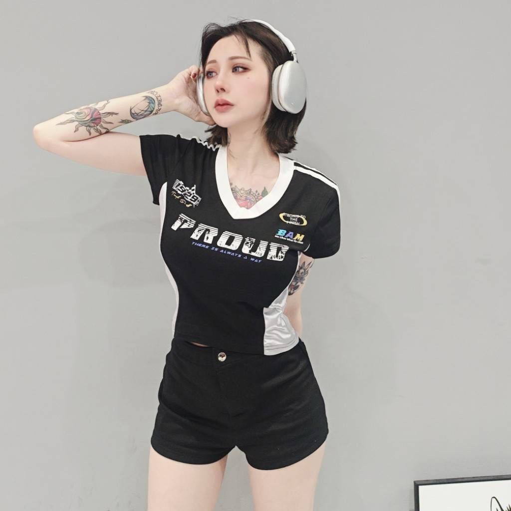 tw-11134207-7ra0g-md8ypnakaarj6a