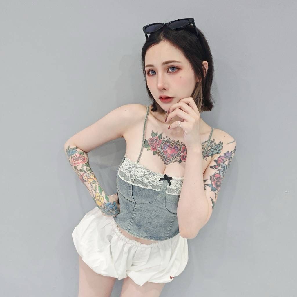 tw-11134207-7ra0l-mdeuln42ygv700