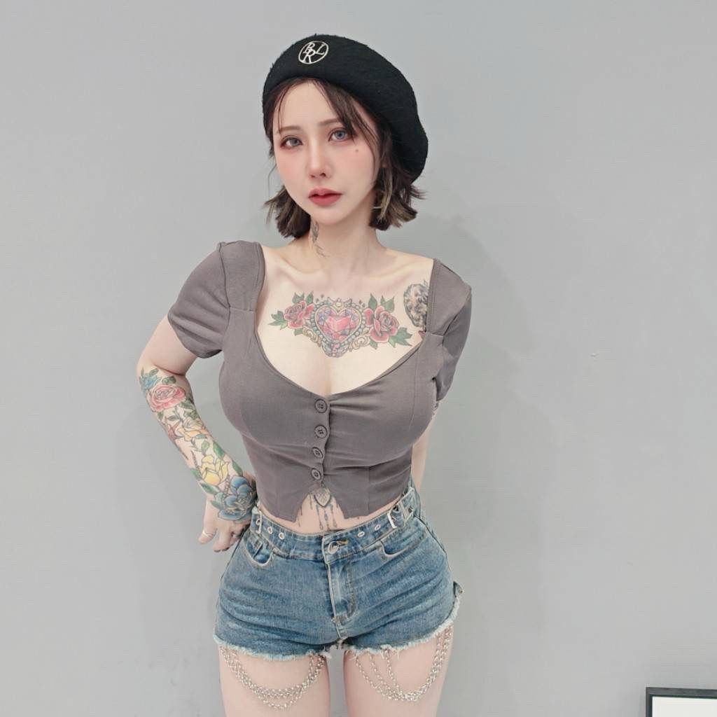 tw-11134207-7ra0o-mdkl4uovtvd324