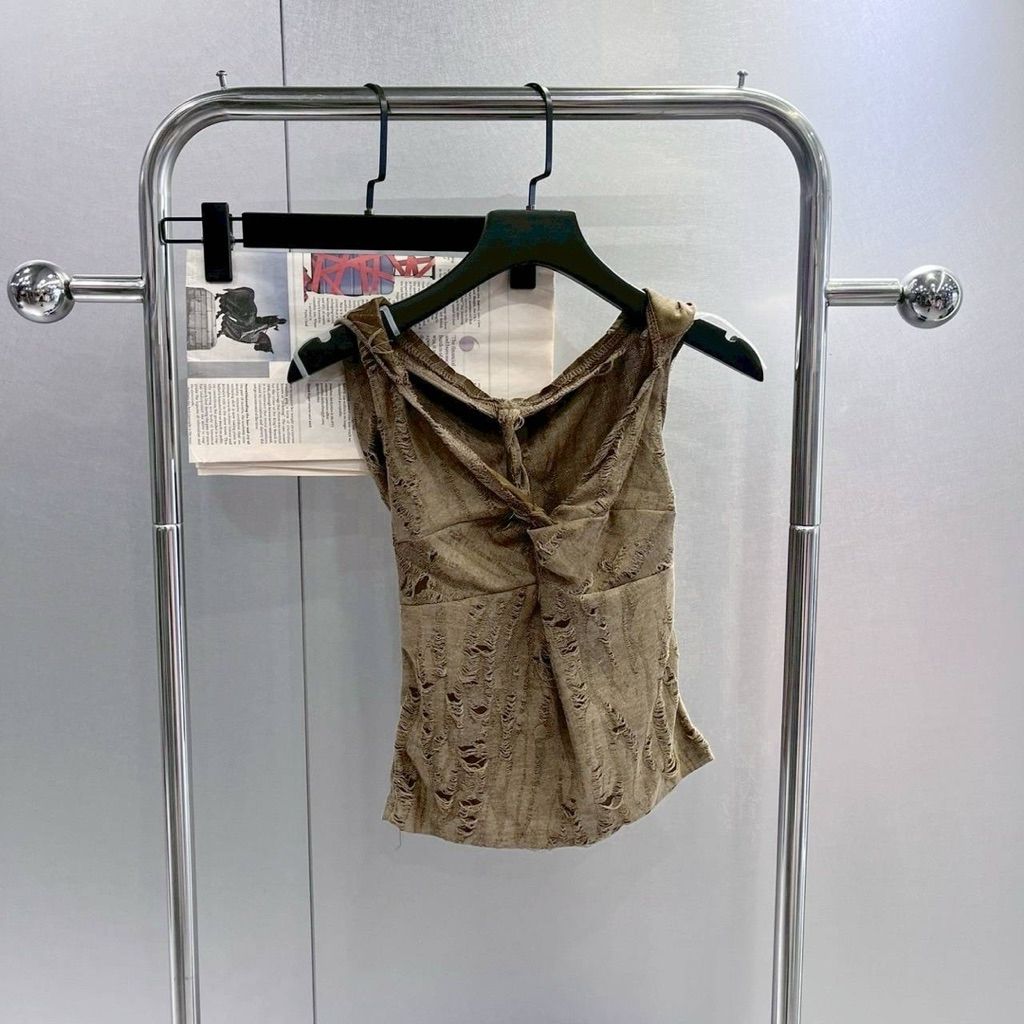 tw-11134207-81ztl-me0dolu2y0ap99