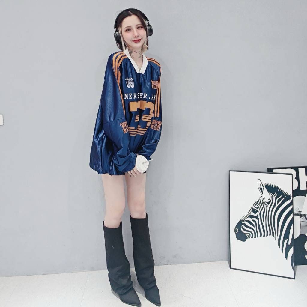 tw-11134207-81ztg-meg0kouy42kl75