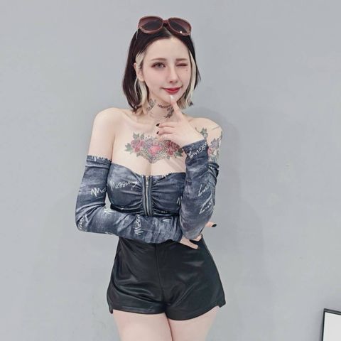 tw-11134207-81ztm-meogxkhxrxmob2