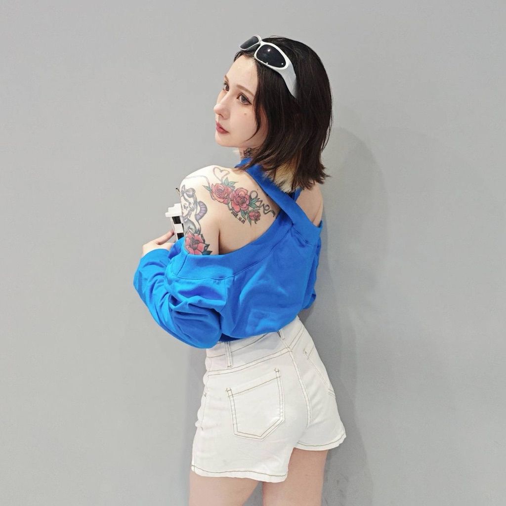 tw-11134207-81ztp-mf74ay526wi1d8