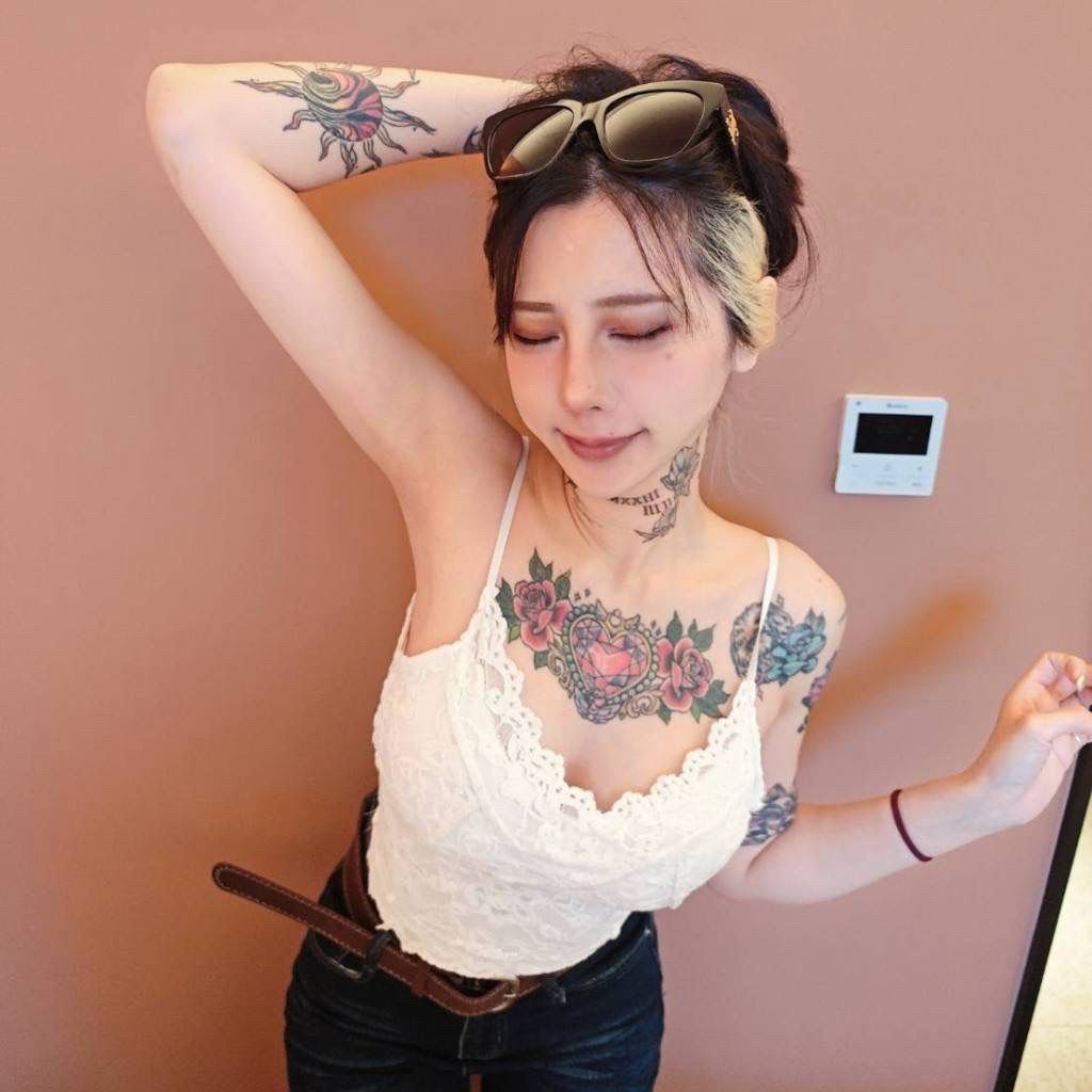 tw-11134207-81zti-mfwlhotu2j9rf7