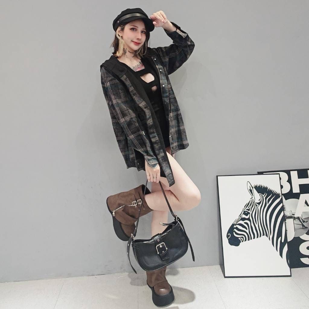 tw-11134207-81zto-mg7m71qxt6o985