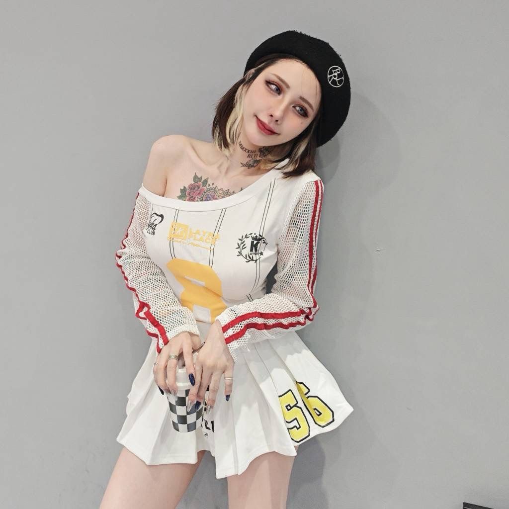 tw-11134207-81zto-mgd9uxh3q7m3b4