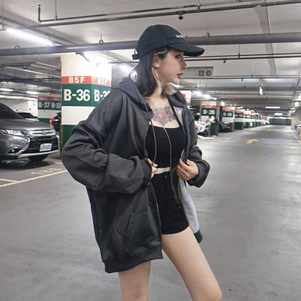 tw-11134207-81ztg-mgwo9mj7cemjc4