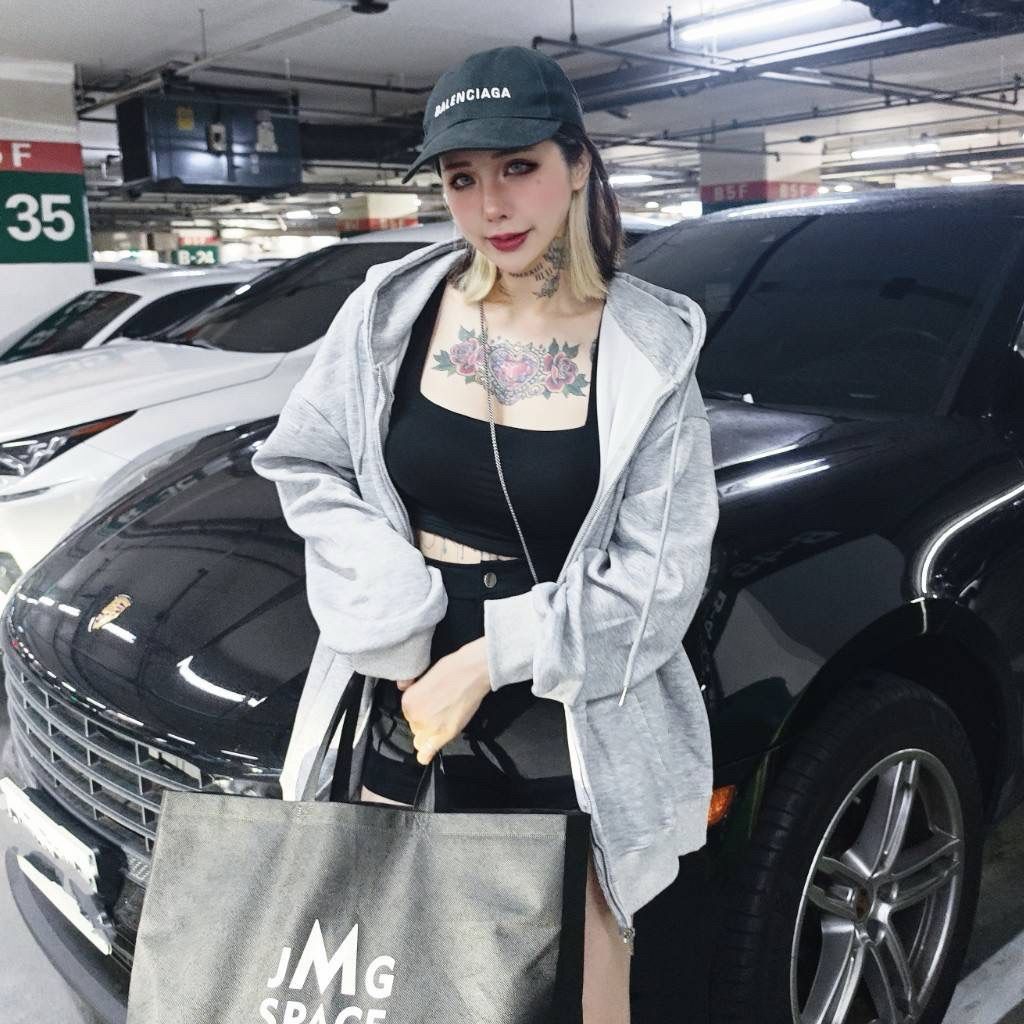 tw-11134207-81zto-mgwo9mjtqolof7