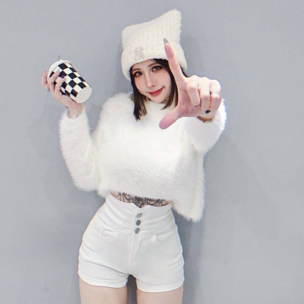 tw-11134207-81ztg-mh531i97pyx436