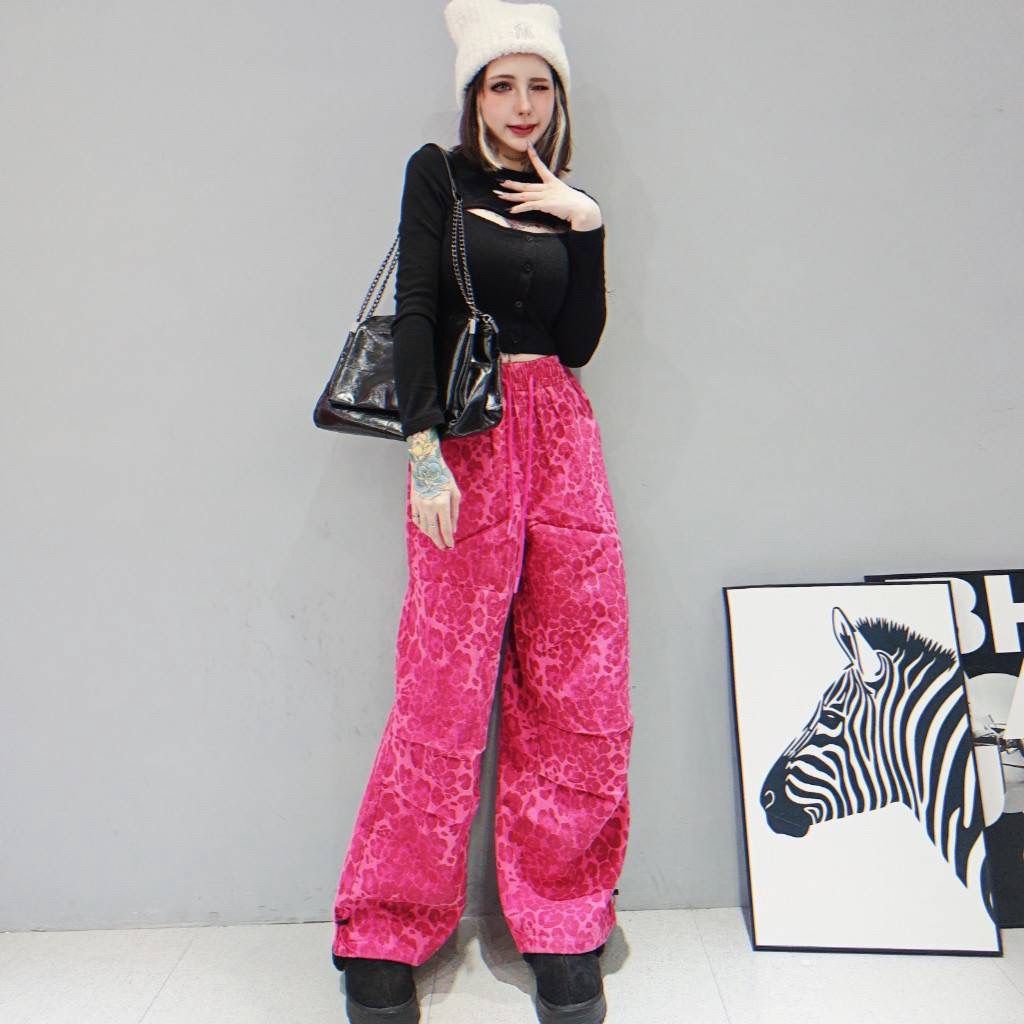 tw-11134207-81zti-mh670oyo3oqzc8