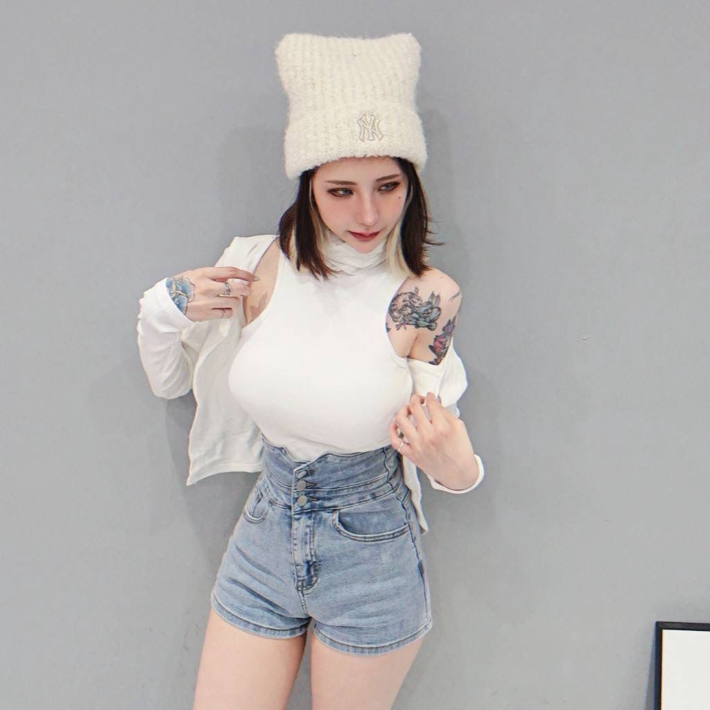 tw-11134207-81ztc-mhq6lb2gnhfl4d