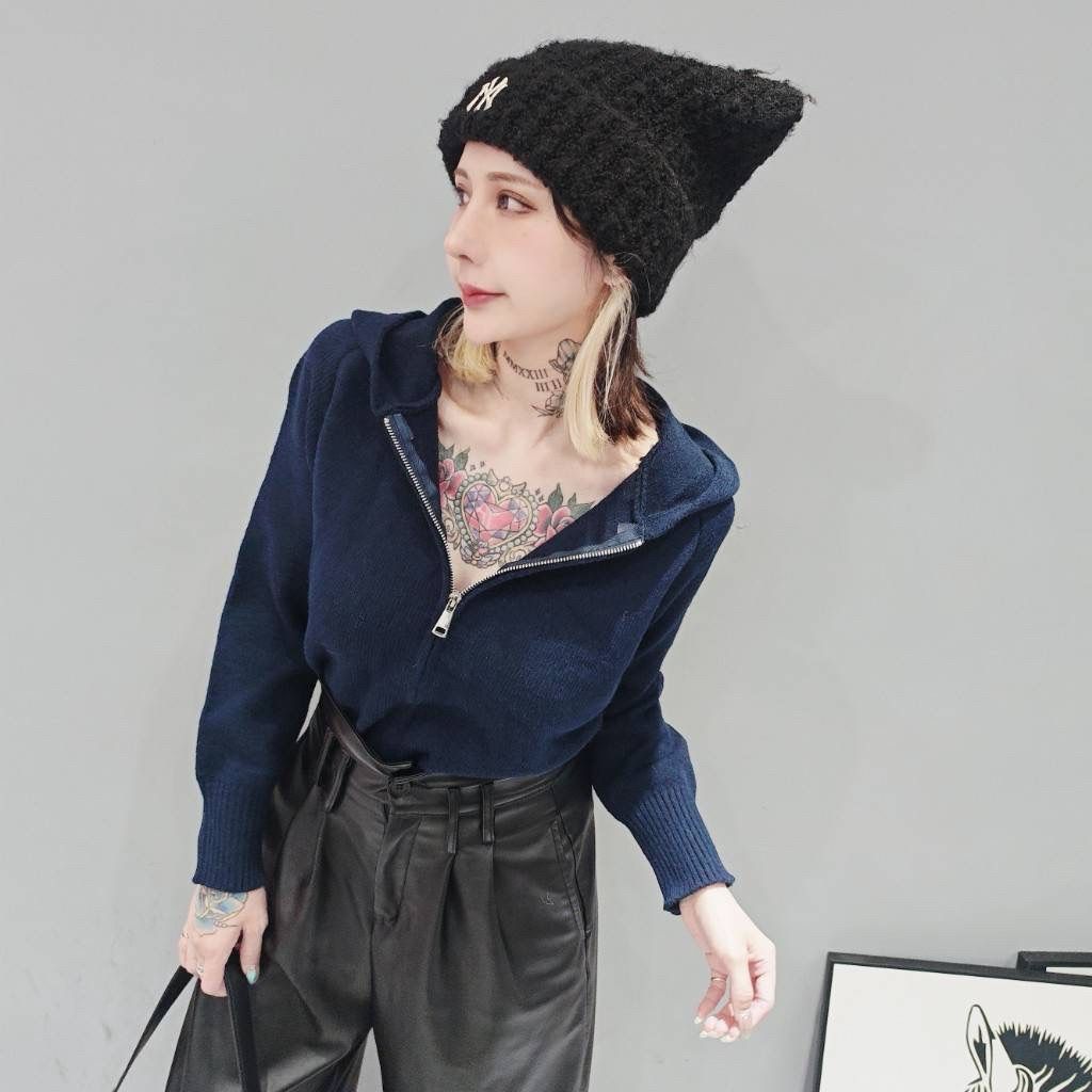 tw-11134207-81ztm-mhv4as07hced7f