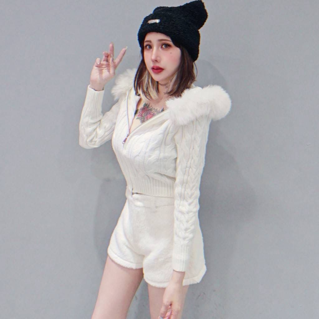 tw-11134207-81zti-miq6ioab3rb74e