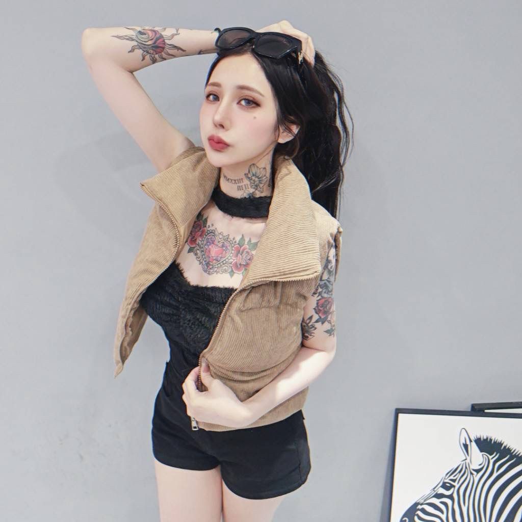 tw-11134207-81ztq-mj50m4aewd1e6d