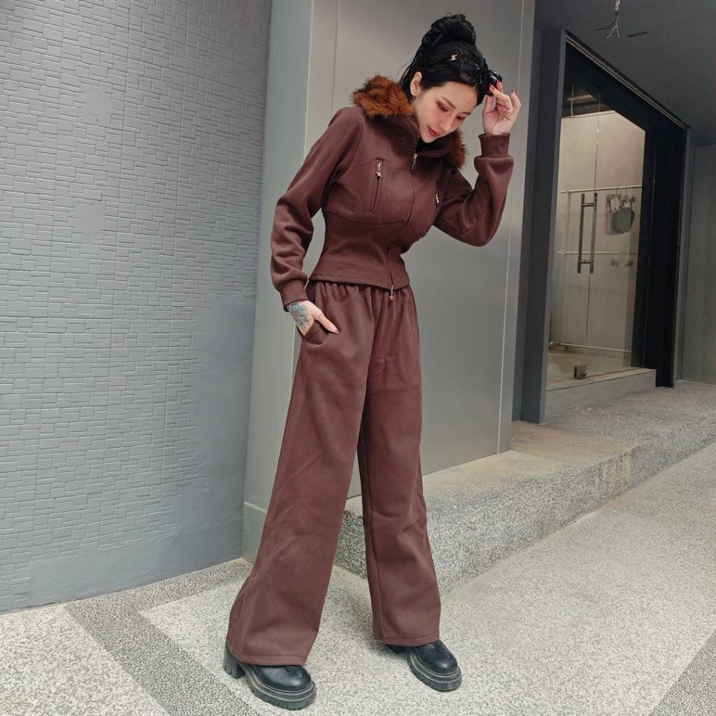 tw-11134207-820li-mkh06aout0xv56