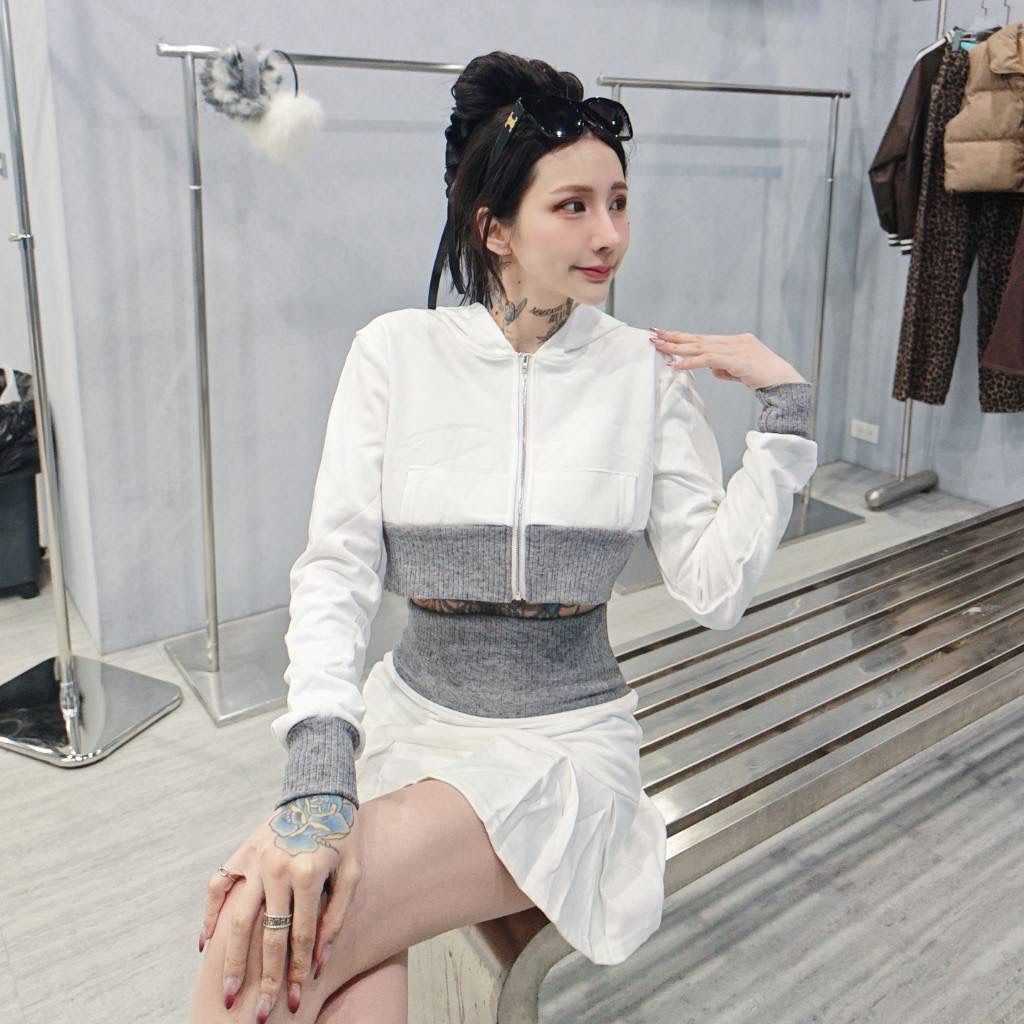 tw-11134207-820l9-mkiem9ue44xsdb