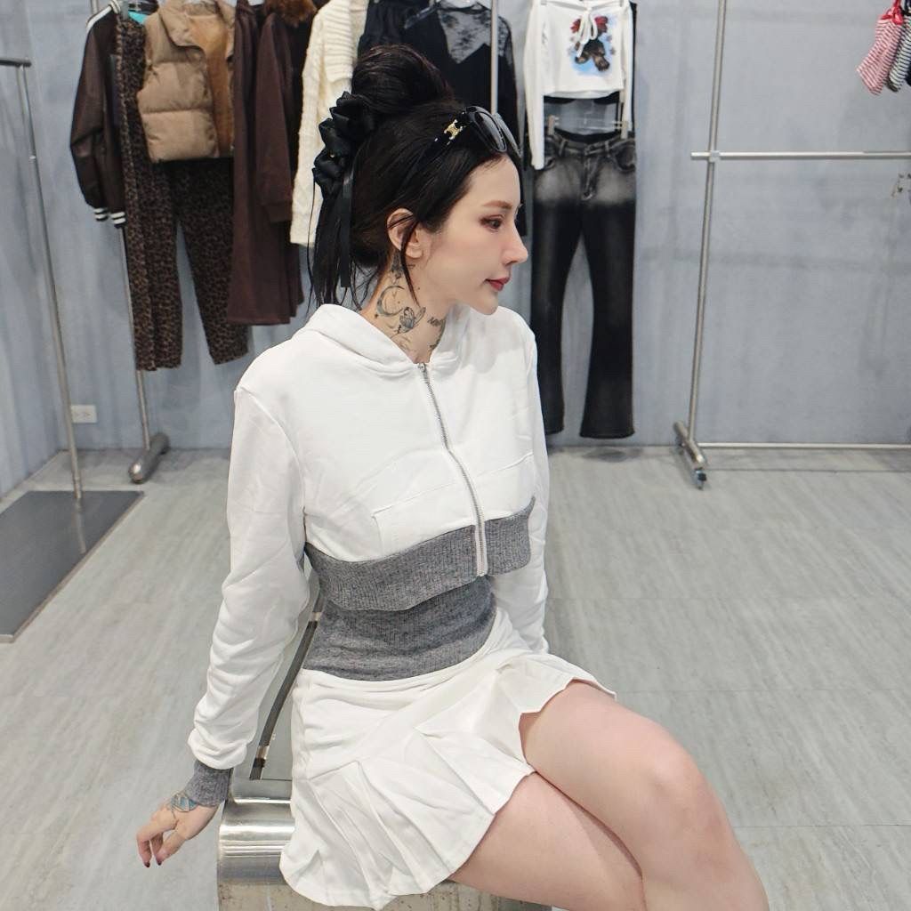 tw-11134207-820li-mkiem9triu4idf