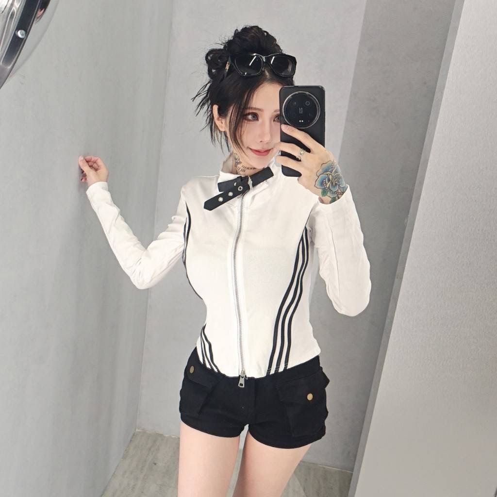 tw-11134207-820l7-ml15wf3za22r72