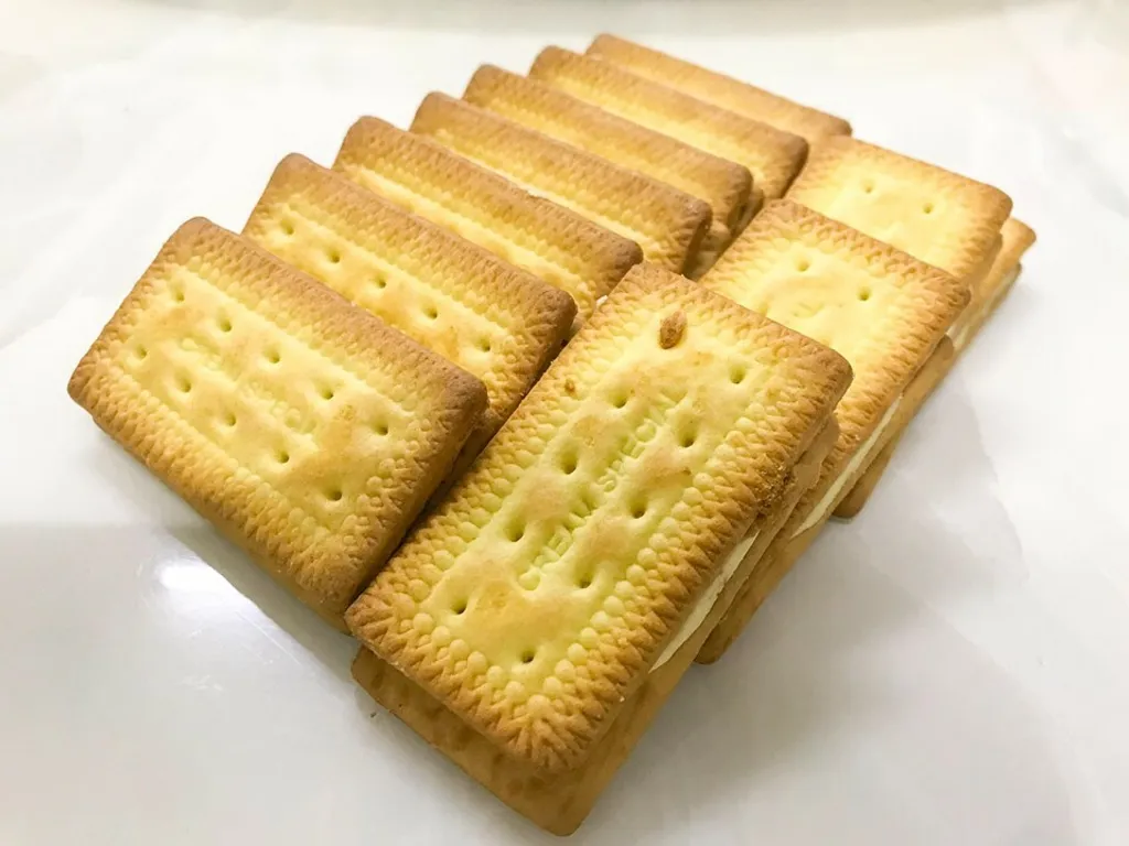 crisp N cream.jpg