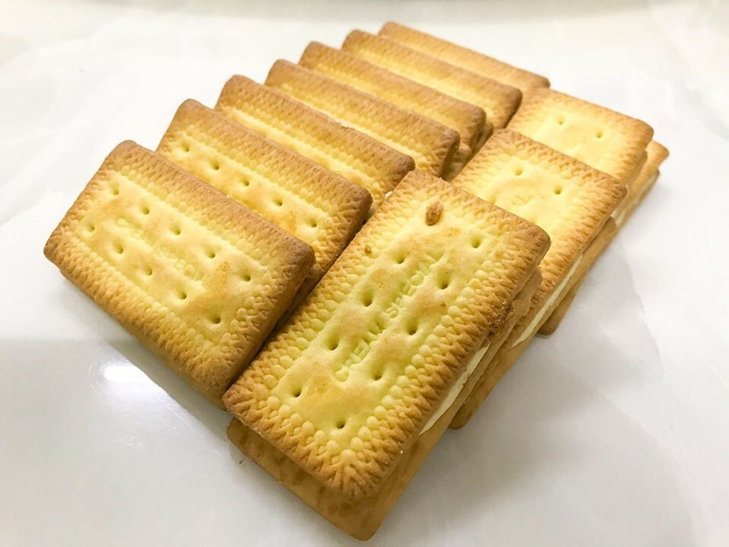 crisp N cream.jpg
