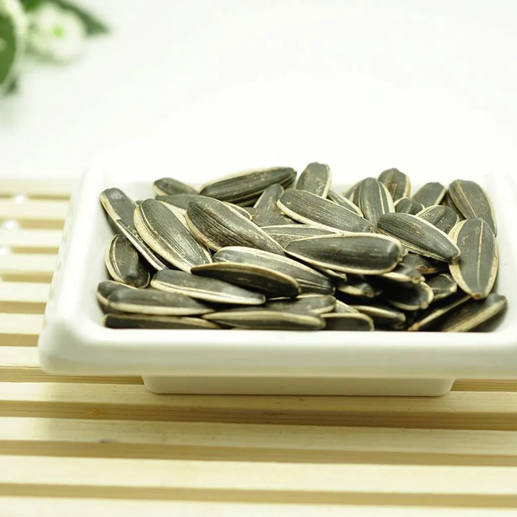 a1-kuaci-sunflower-seeds-100g-x-3-packs-0966-03374741-df68633e6c9c74ad846d26e7559d3242-zoom.jpg