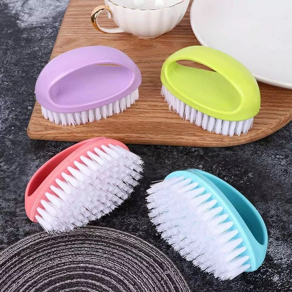 Brush Cleaning Egg