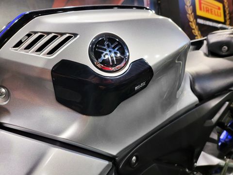 1486183S