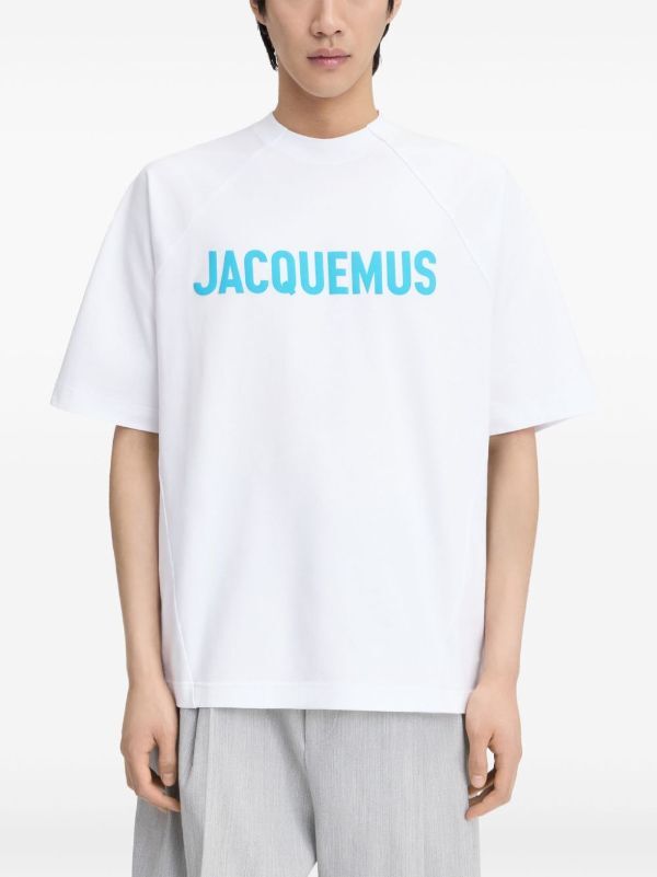 jacquemus-le-typo-t-shirt_24010242_54309849_600