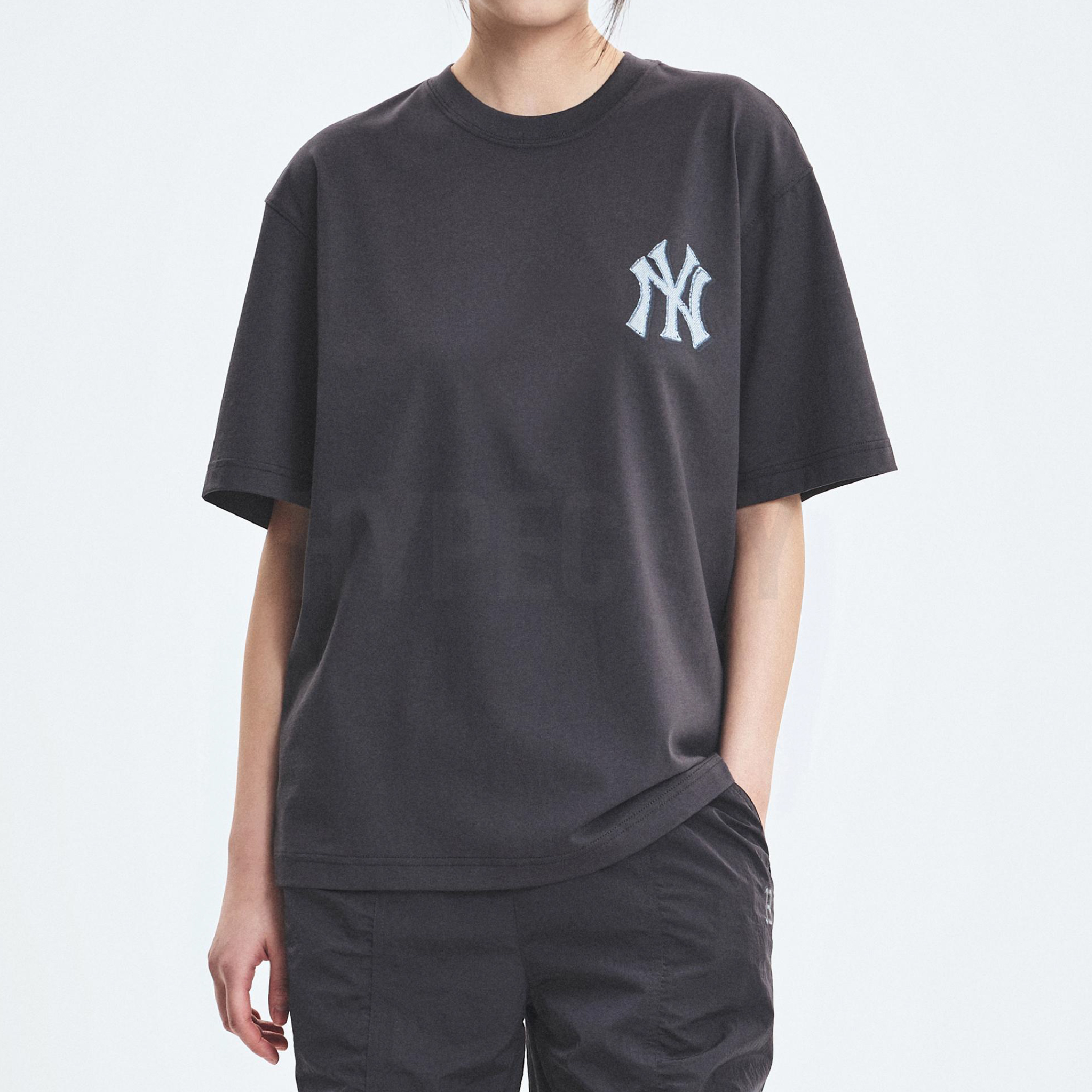 19.02.25 MLB Tee-05