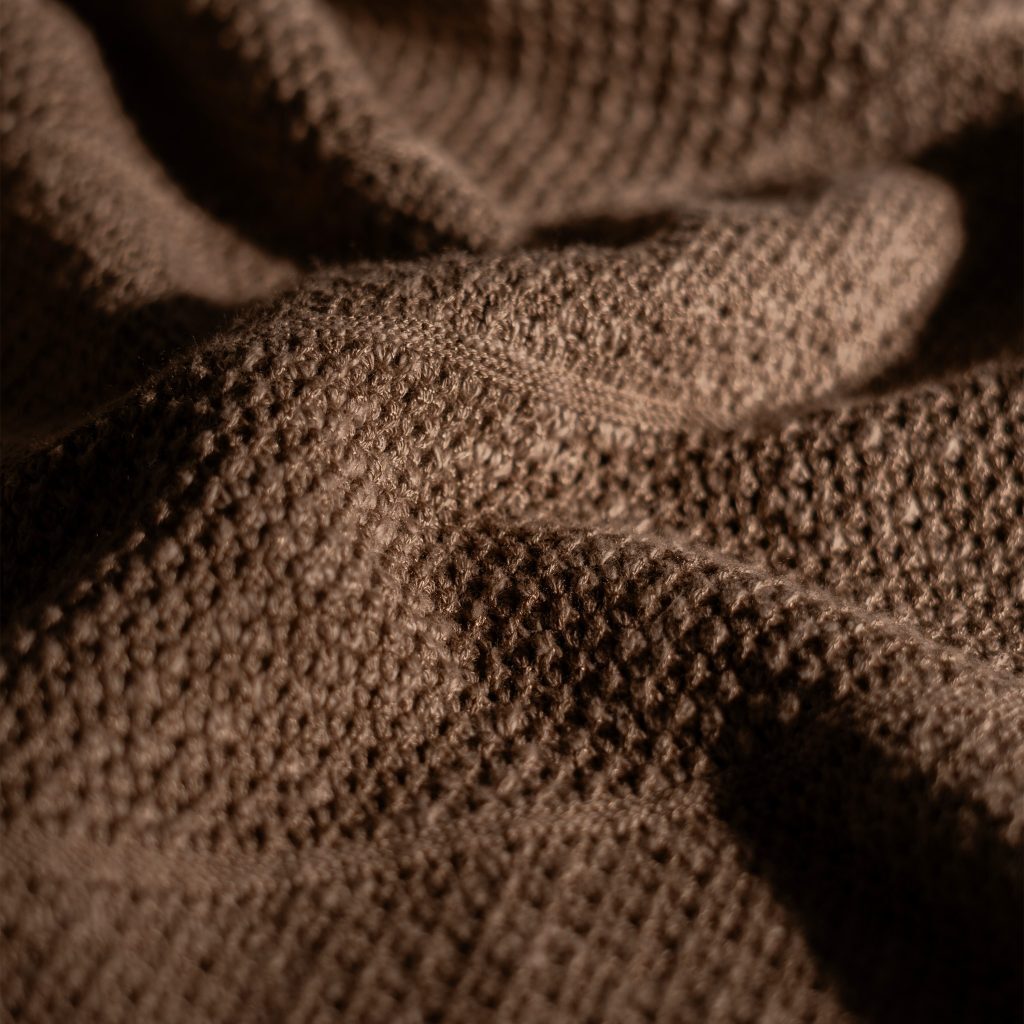 repose-knitted-brown-tee-close-up-3-1024x1024