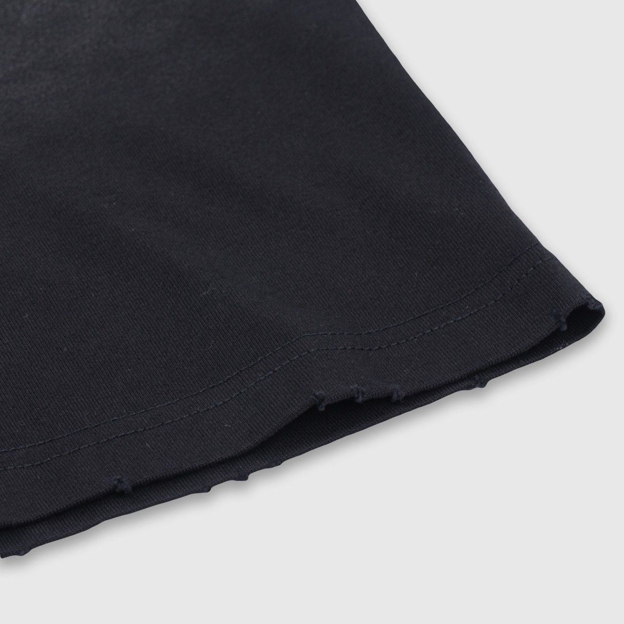 Don_t Doubt Patch Tee_CloseUp_4 Large