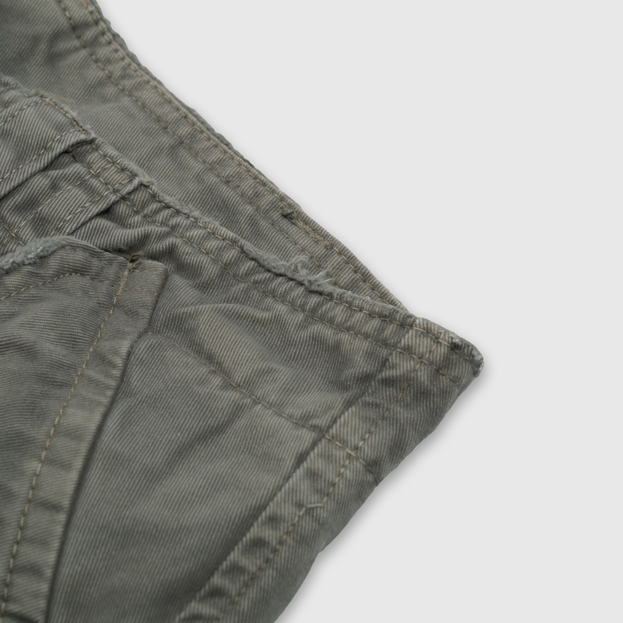 ID Patch Cargo Pants_CloseUp_1 Large