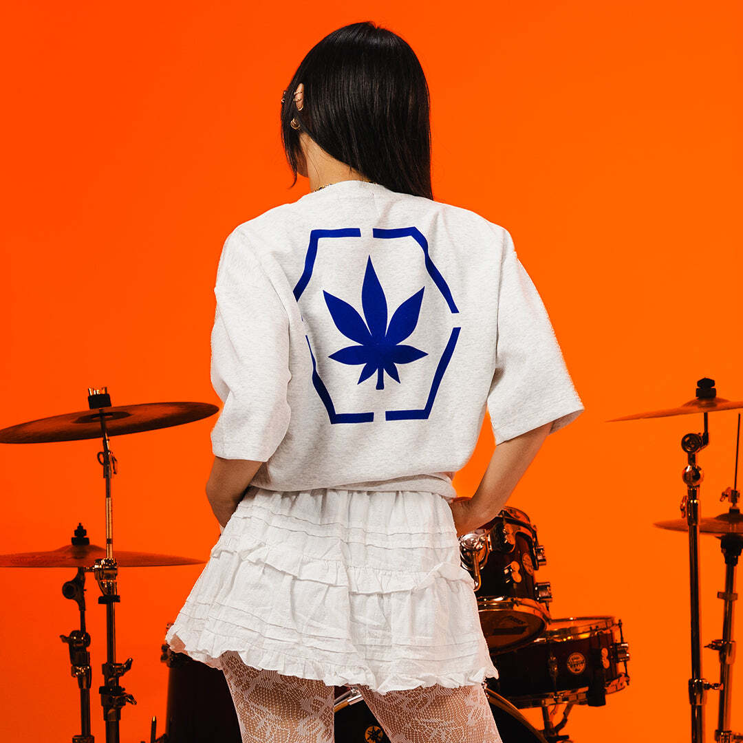 Milestoned_Hexagon_Tee_Grey_03_2048x2048