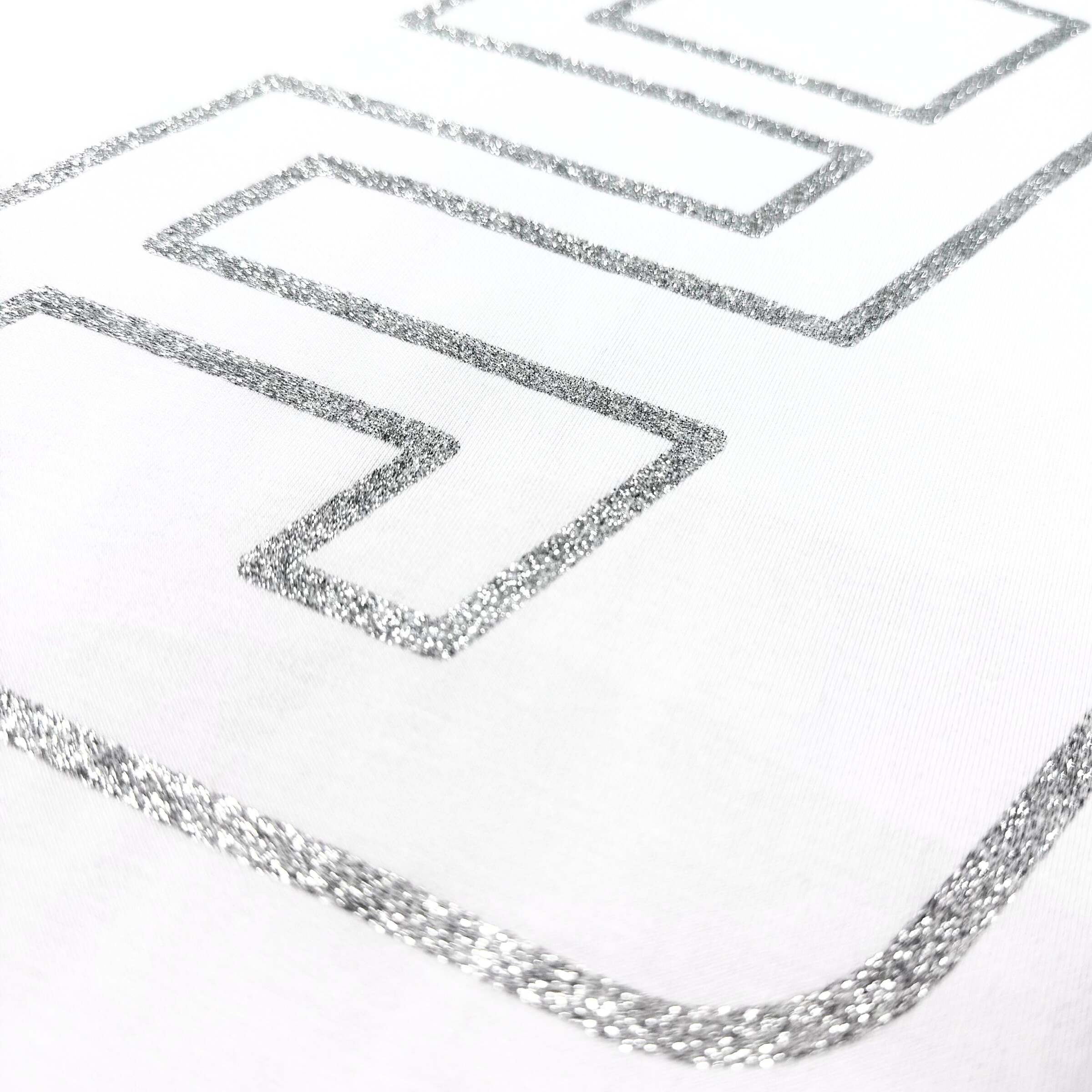 6CDF1DD0-77CD-4A2E-B0A2-F837BAE9EF0E