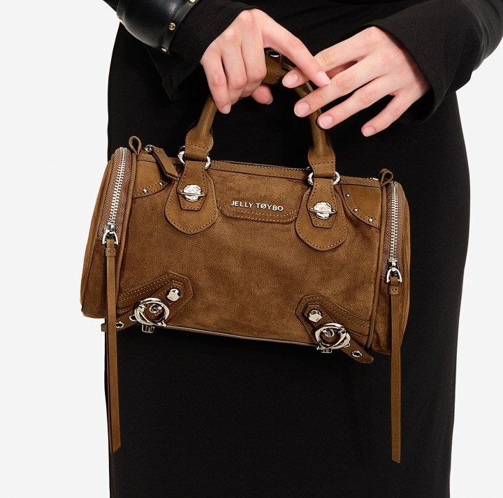 photo_2025-12-10_18-16-11