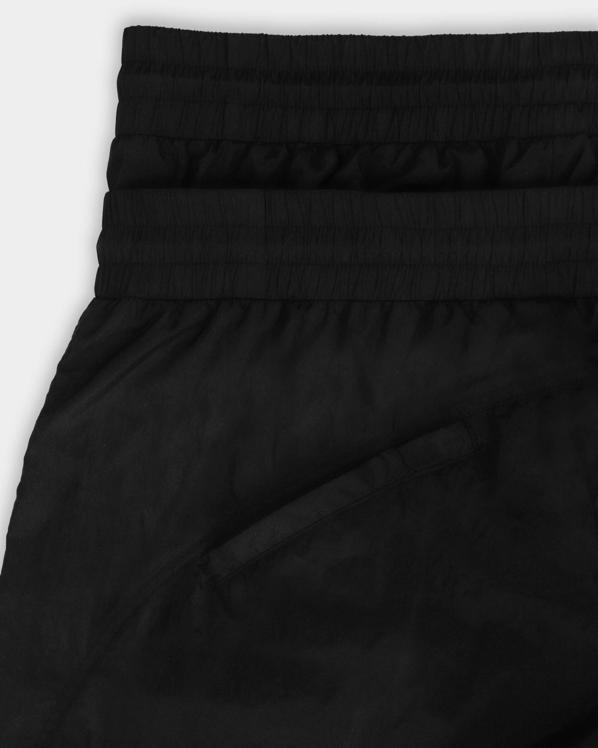 S4-PANTS-DETAILS-1