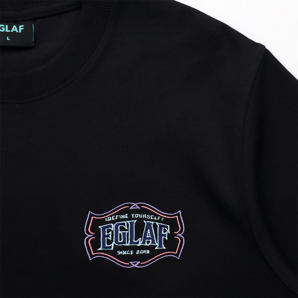 RU-Embroidery-Stallion-Tee-Black-Details-1