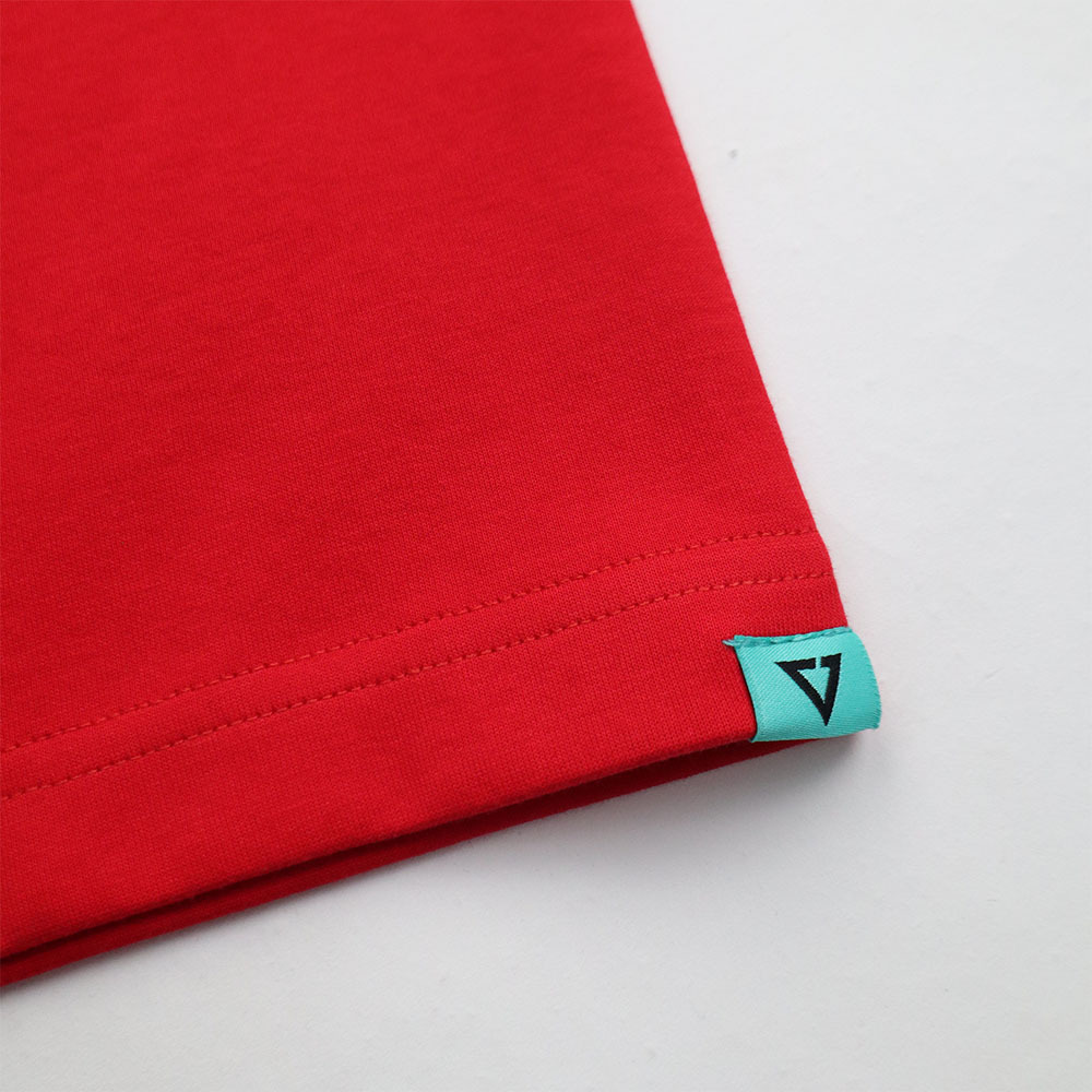 RU-Embroidery-Stallion-Tee-Red-Details-2