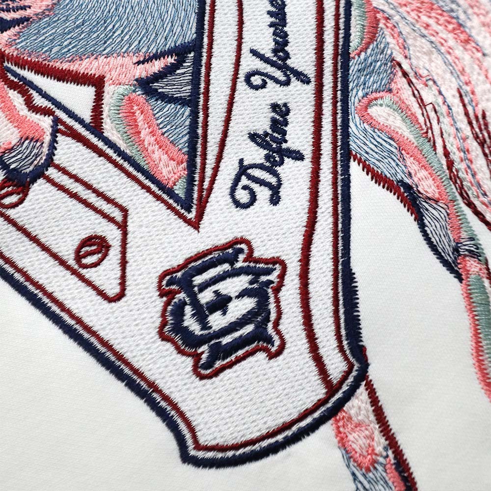 RU-Embroidery-Stallion-Tee-White-Details-5