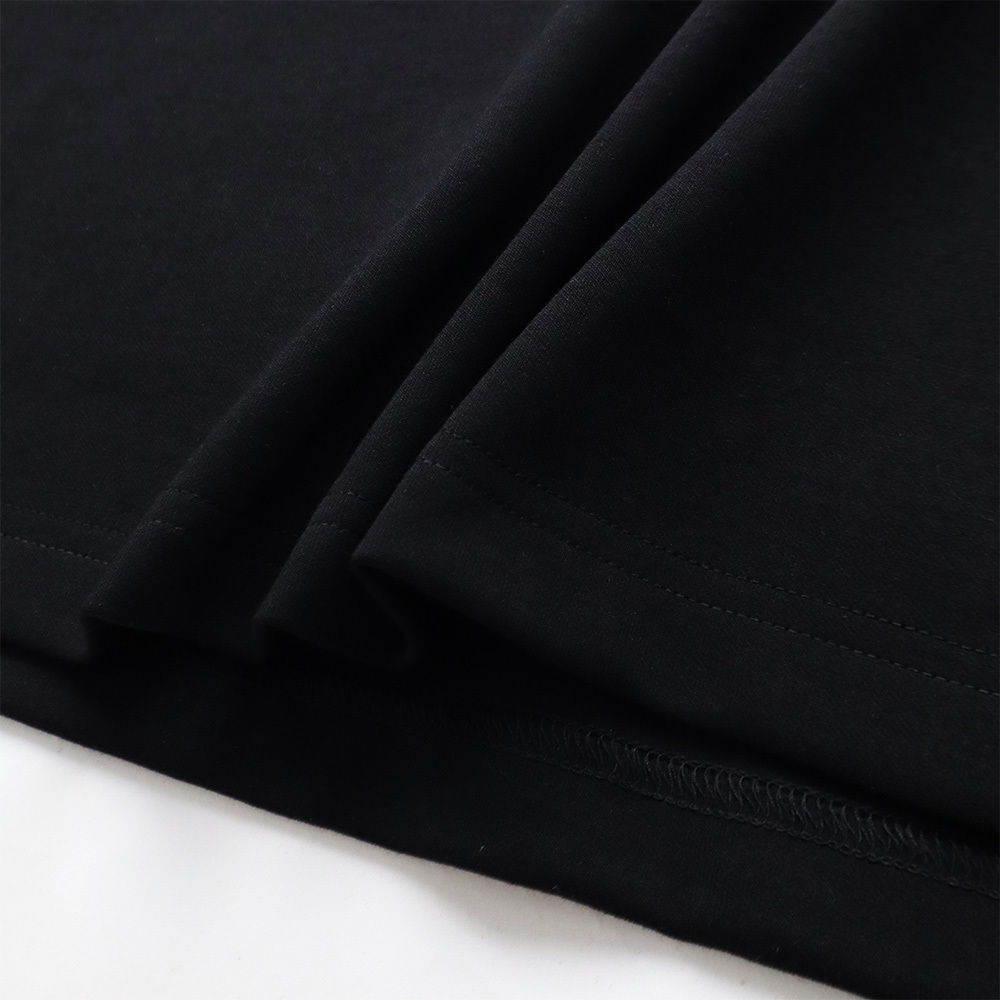 RU-Chinese-Knot-Tee-Black-Details-4