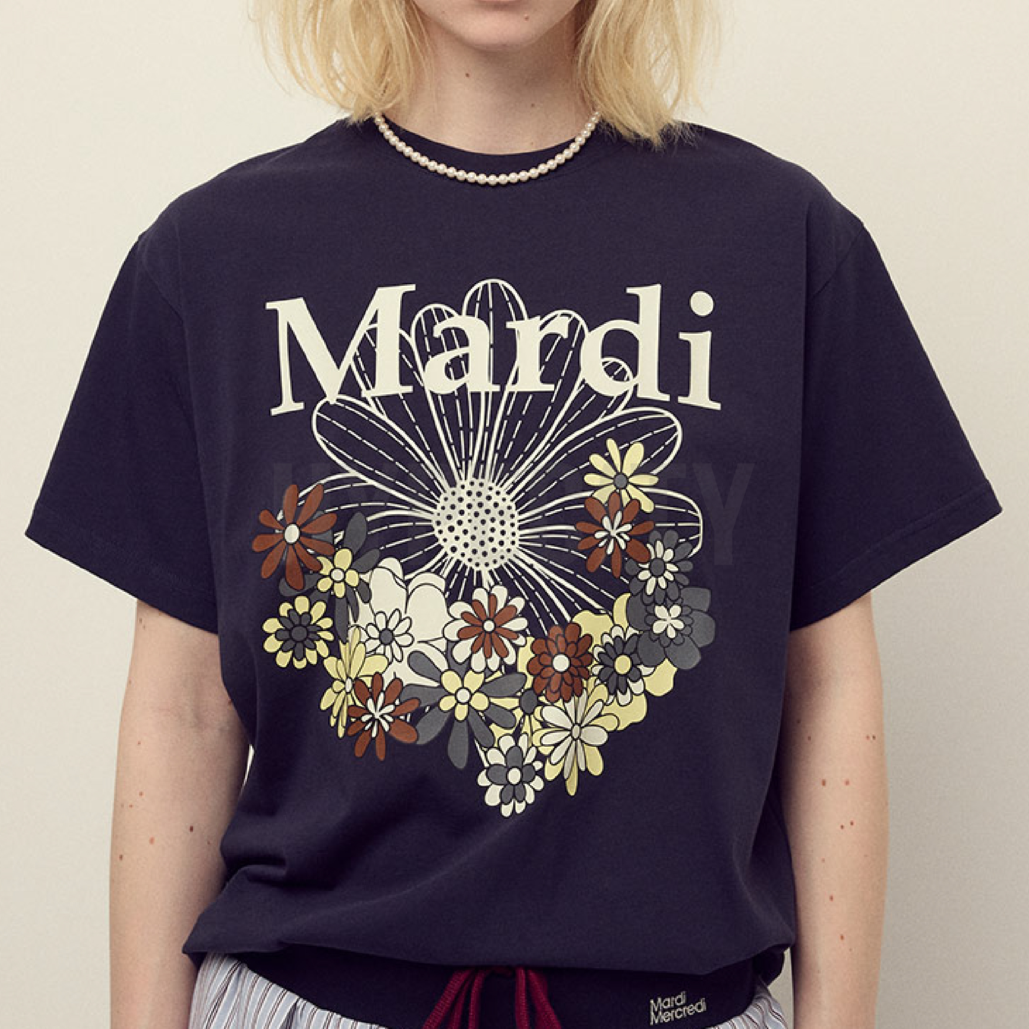 18.02.25 Mardi Mercredi Tee-01