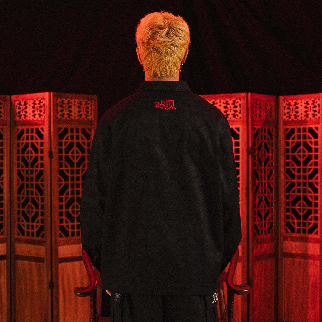 Dark_Horse_Monogram_Tang_Suit_Shirt_Black_02_2048x2048