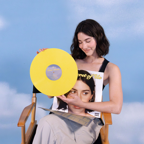 gracie_yellow_vinyl
