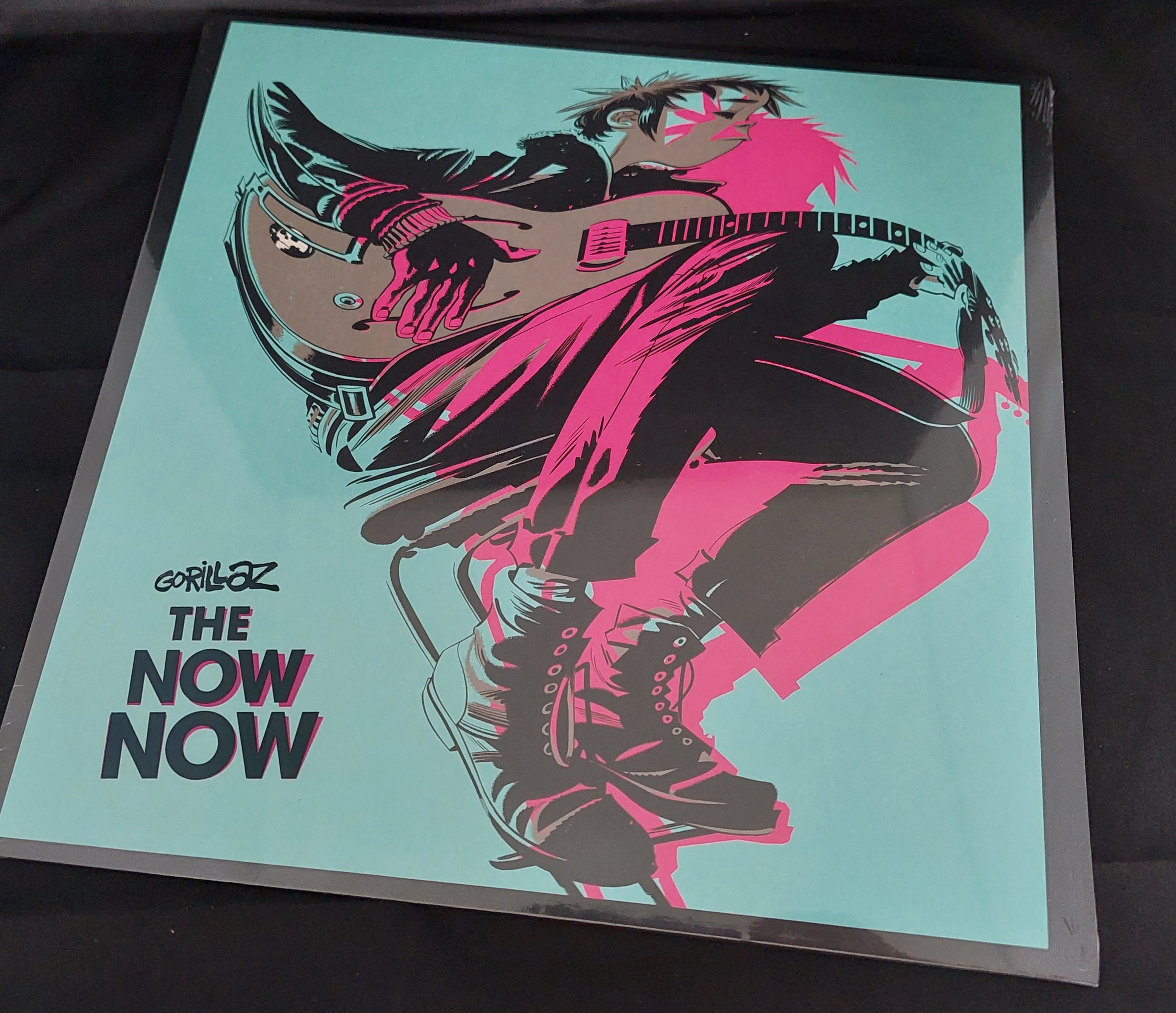 Gorillaz - The Now Now (12