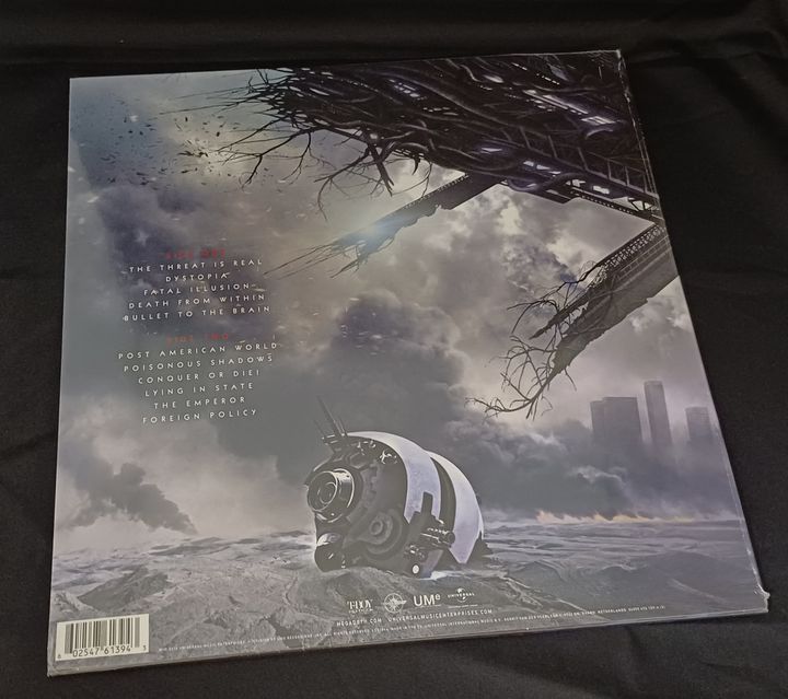 megadeth-dystopia-back